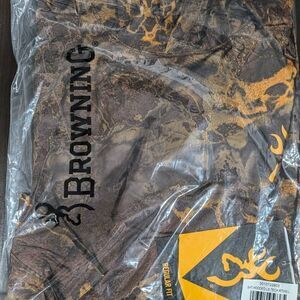 BNWT Browning Hooded Tech Crew (L)- RTW3 Black/Gold